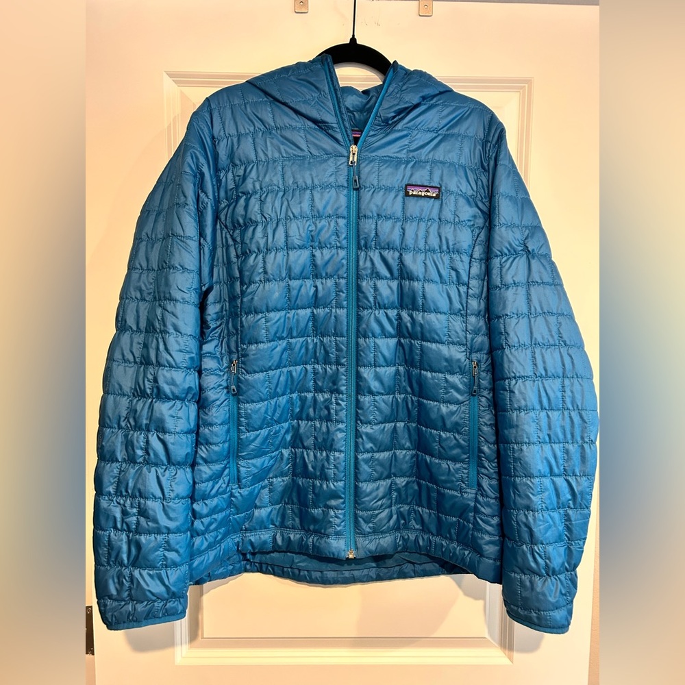Patagonia Women’s Nano Puff Hooded Jacket